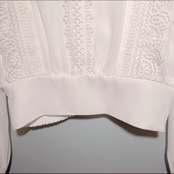 Ever New Lace Detail crop blouse - Picture 6 of 7